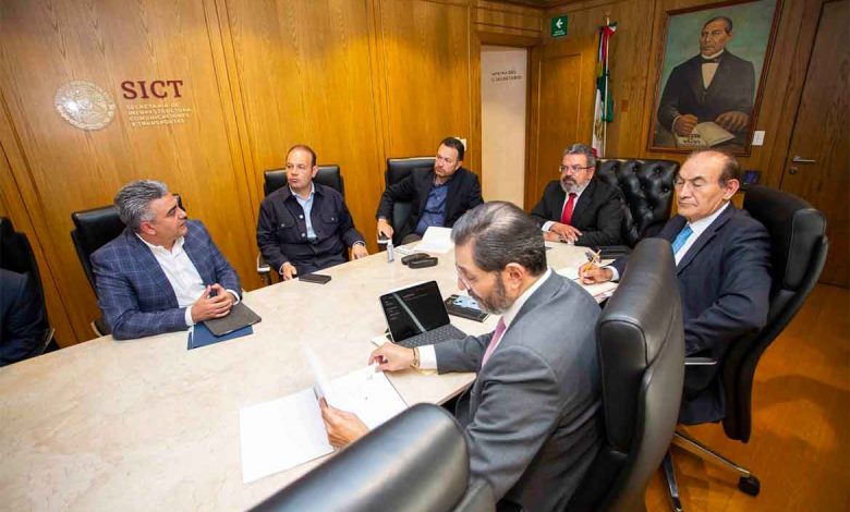 Mauricio Kuri y Jorge Nuño dialogan sobre carretera federal 45