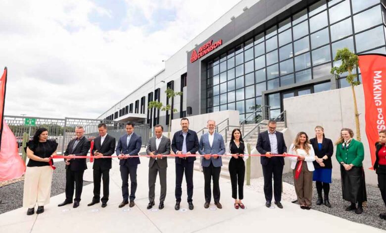 Inaugura Gobernador Kuri nueva planta de Avery Dennison