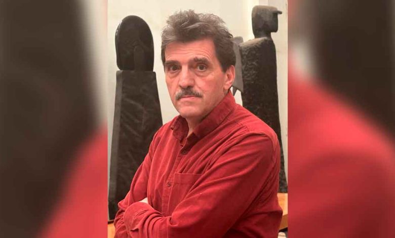 Otorgan el VIII Premio Jorge Ibargüengoitia de Literatura al escritor Enrique Serna