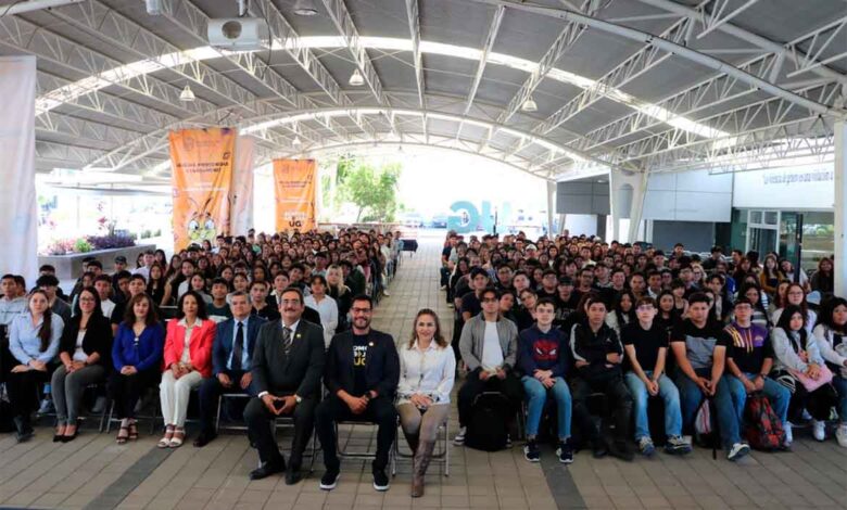 800 estudiantes de nuevo ingreso
