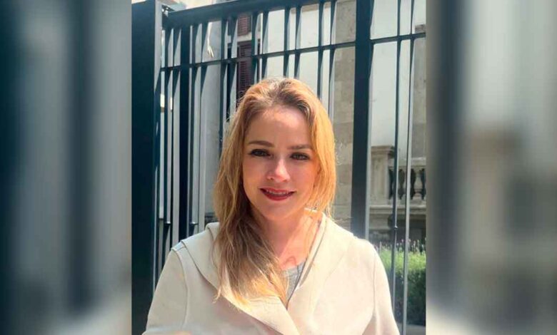 La Regidora Paulina Aguado realiza recorrido ciudadano en Mompaní